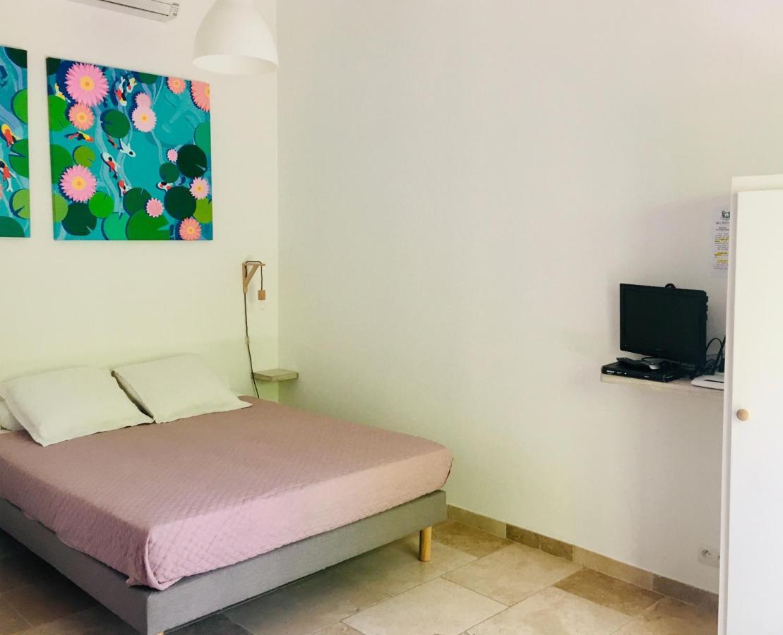 L'Islo Bamboo Apartment Saumane-de-Vaucluse Ngoại thất bức ảnh